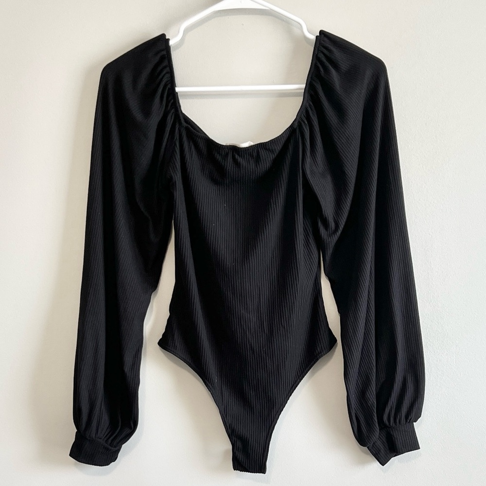 Altar'd State Ruched Keyhole Long Sleeve Ribbed Bodysuit - Picture 2 of 4